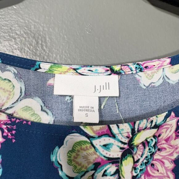 J Jill Women's Blue Floral Pink Contrast Sleeveless Top - Size Small - Boat Neck - Picture 4 of 7